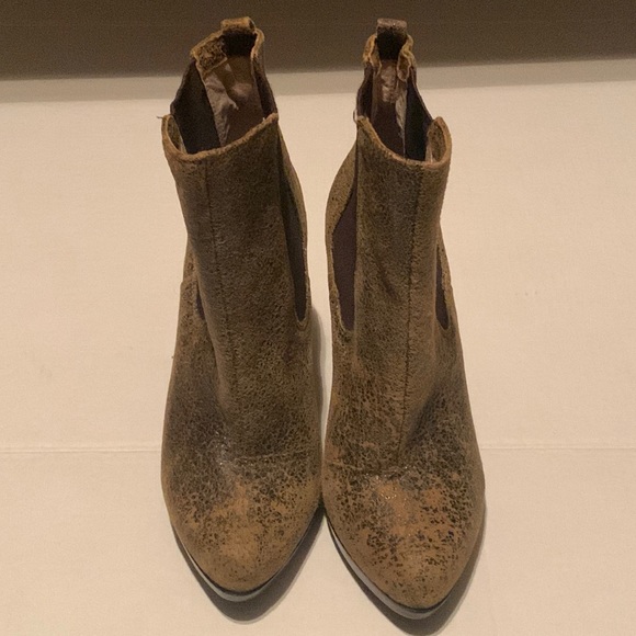 Michael Kors Heeled Boots - Picture 7 of 7